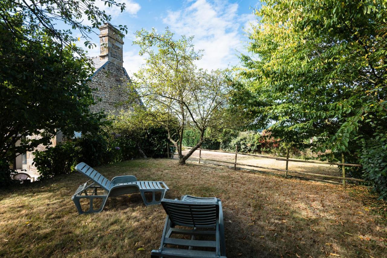 Gite De Charme Avec Spa, Baie Du Mont St Michel Sougéal Exteriör bild